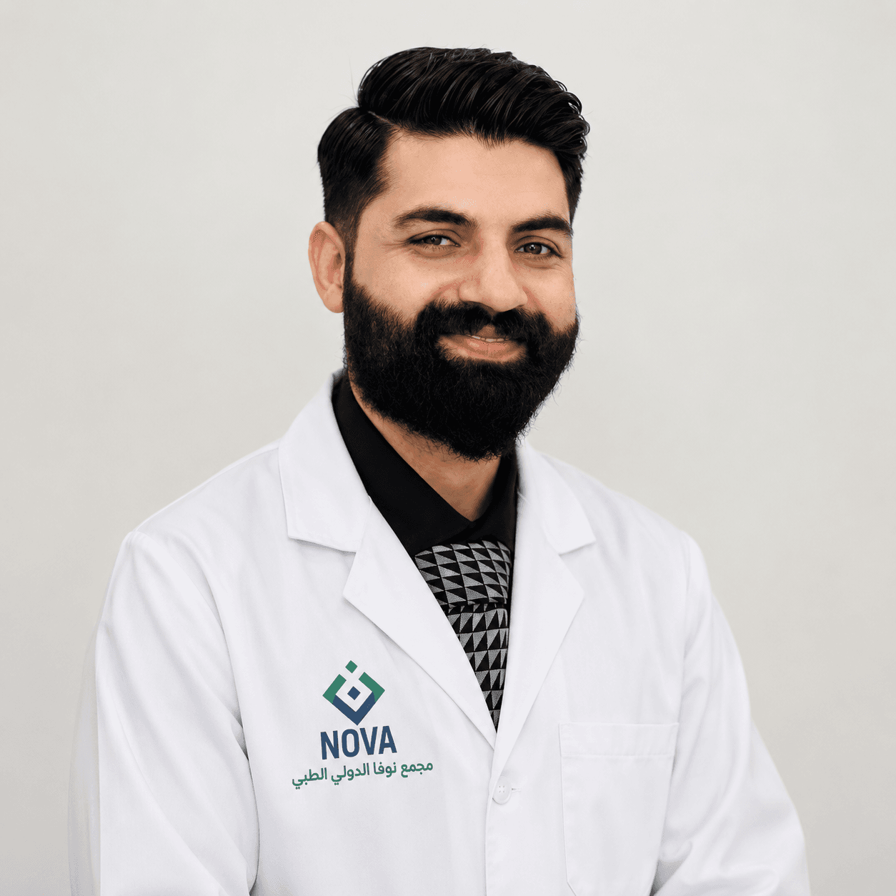 د. محمد ارسلان، طبيب عام في مجمع نوفا الدولي الطبي