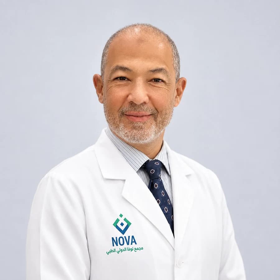 د. محمد العطار، نائب علاج إشعاعي في مجمع نوفا الدولي الطبي